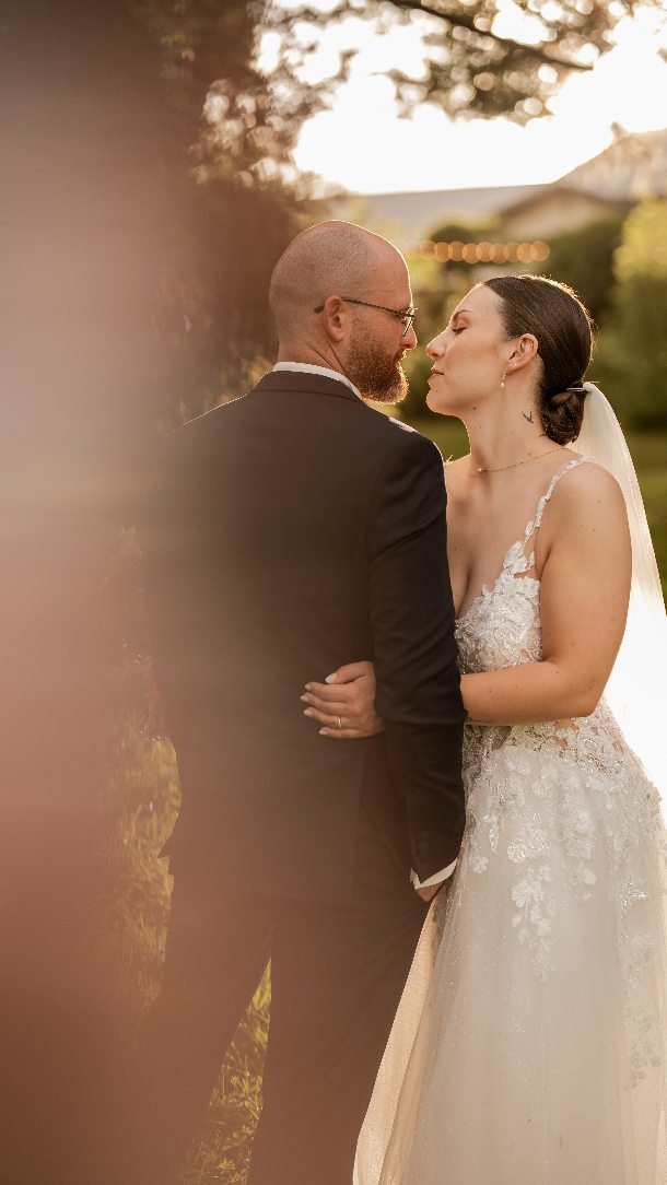 Quelques mots, beaucoup d’émotion. 🤍 Un extrait du film de mariage de Clémence &…